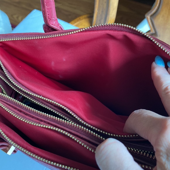 Axel elegant 4 compartments, 3 zipper structured crocodile burgundy  hand bag - Picture 10 of 17